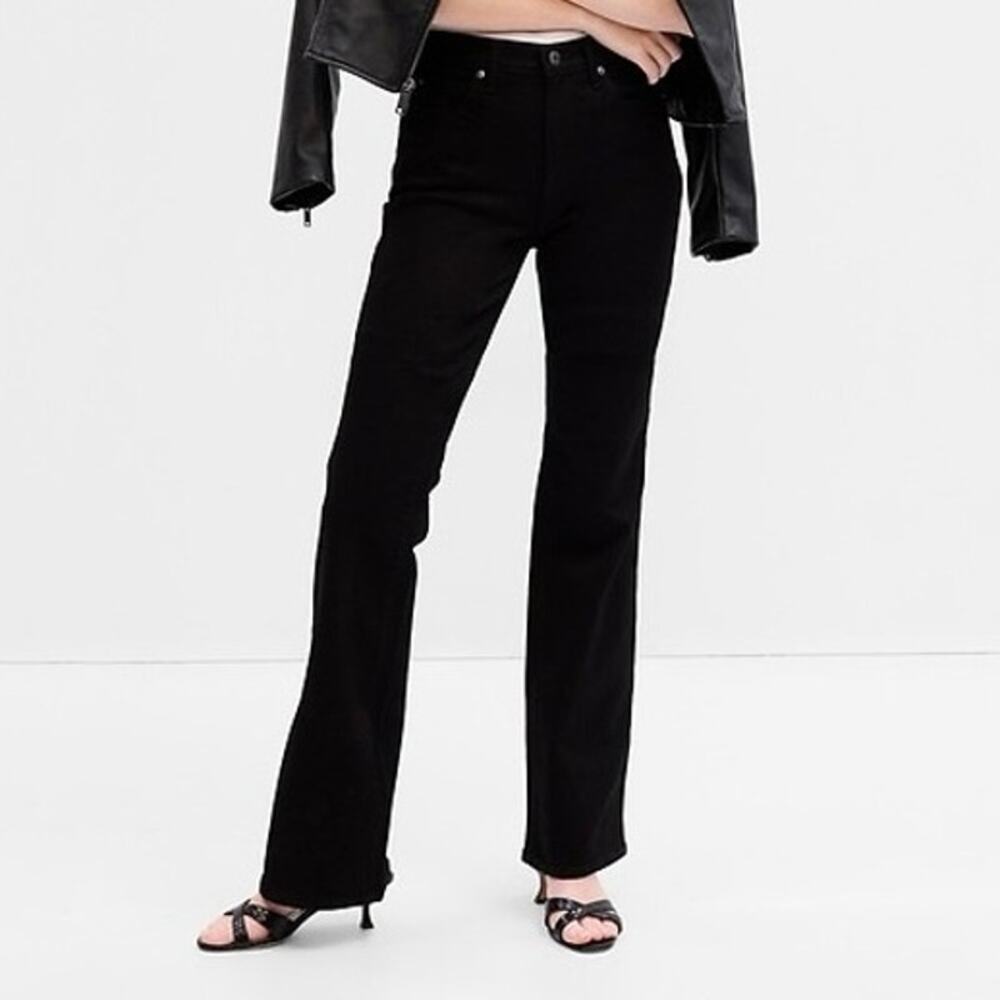 Gap Women’s 12 Mid Rise Bootcut Denim Jean 31R Black Wash